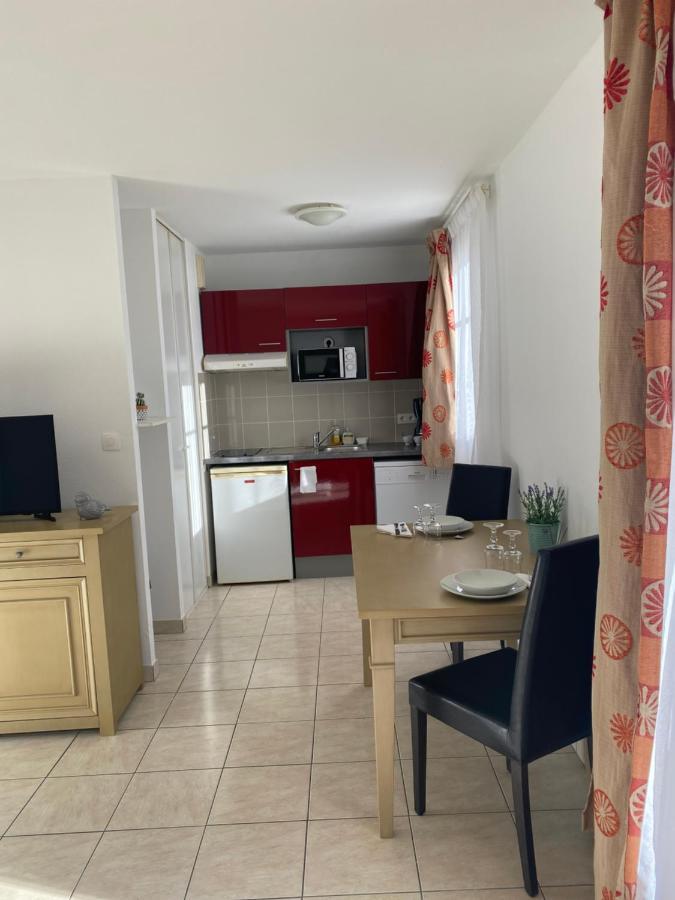 Residence Services Les Essentielles Sainte Soulle Екстериор снимка